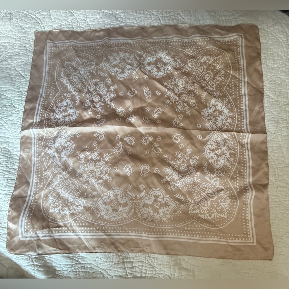 Light pink Paisley Print Scarf in good used condition